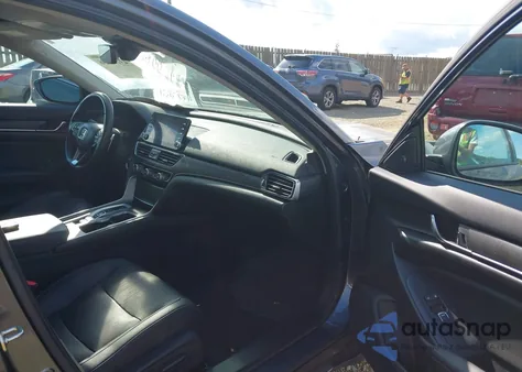 2020 Honda Accord Touring Hybrid from USA, damaged, VIN 1HGCV3F92LA011622